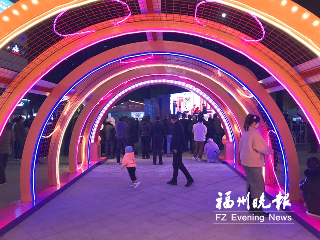 閩侯：“上街潮街”繽紛夜生活