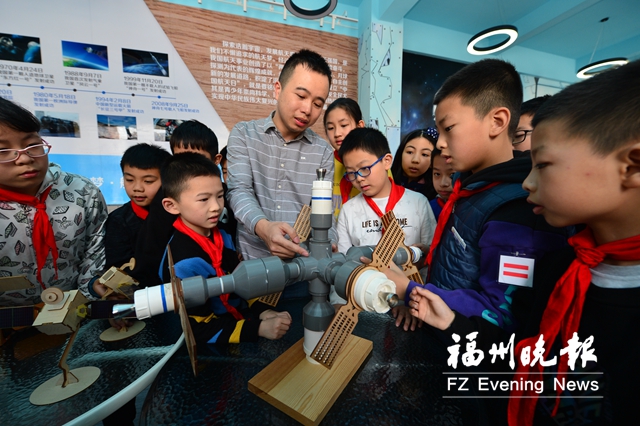 福州市建成首個百度VR教室