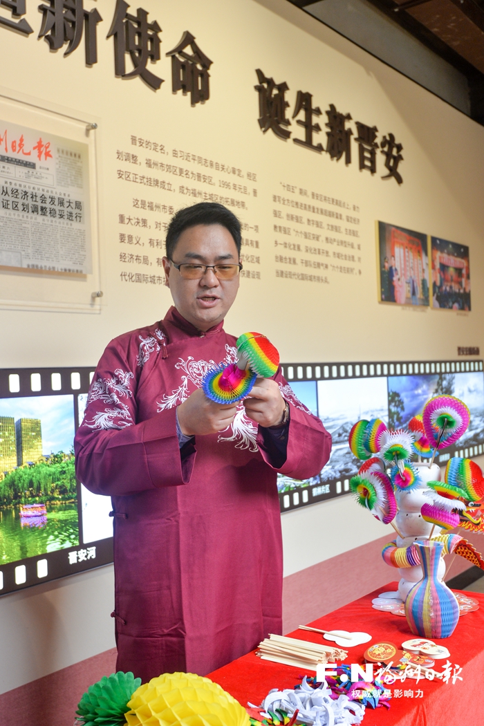 晉安紙翻花非遺亮相央視舞臺：似花不是花 翻出百花樣