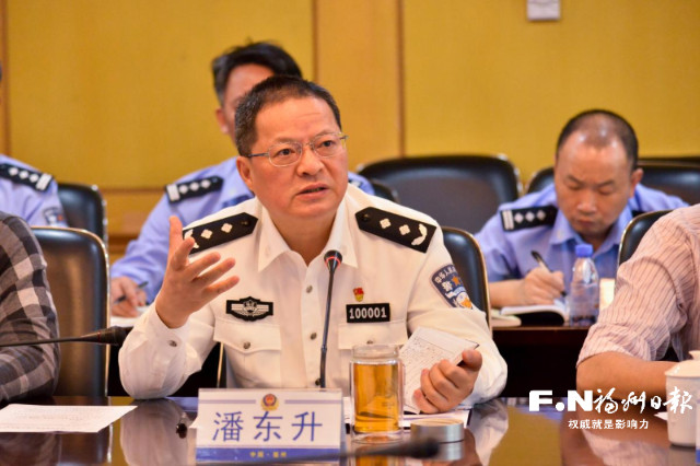 30年·30人｜“時(shí)代楷模”潘東升：一腔熱血 用生命守護(hù)一方平安