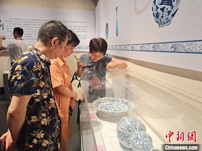 元青花與瓷器修復技藝展福州開幕