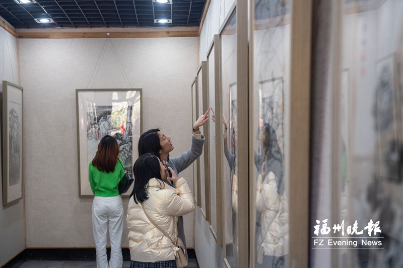 福州：兩場女書畫家作品展開幕