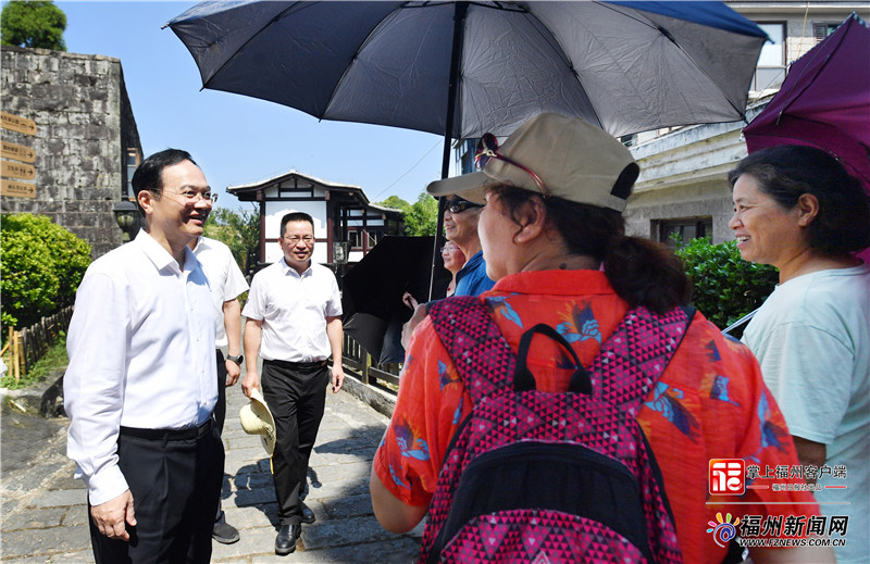 林寶金在鼓嶺調研