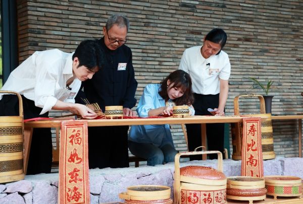 央地深度聯(lián)動(dòng) 賦能文旅生態(tài) 《乘著大巴看中國(guó)-閩山閩水物華新》抒寫文旅融合新范式