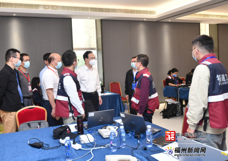 林寶金在城區調研檢查疫情防控工作并慰問一線人員