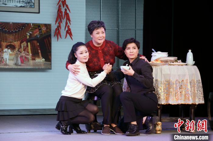 “福見好戲”賀新春 越劇展演送歡樂