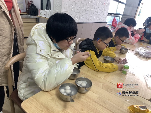 興園社區：巧手制花燈 歡樂迎元宵