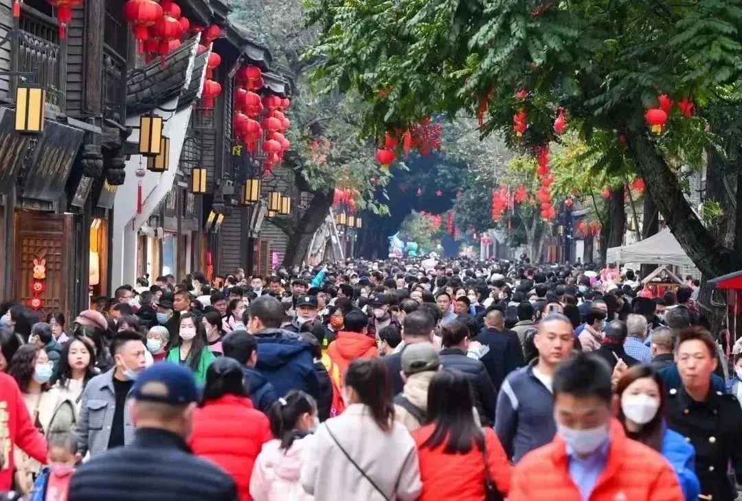 超百萬(wàn)人！鼓樓春節(jié)旅游人氣回歸