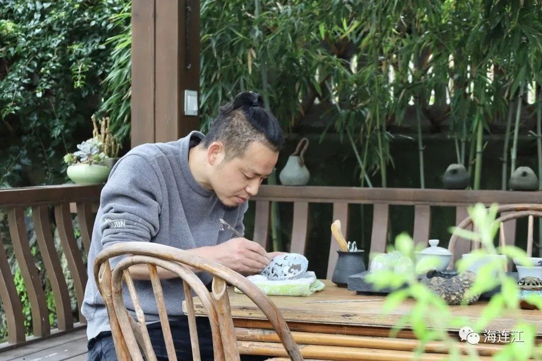鮑魚殼變藝術品！連江這個“80后”，丫霸！