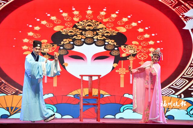 “青春飛揚”精品文藝展演在閩江之心舉行