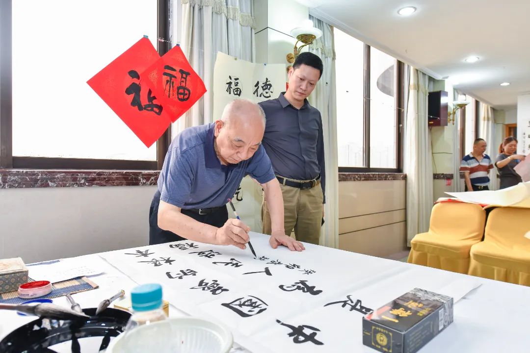 送“福”啦！“榕城十老”走進晉安傳播“福”文化