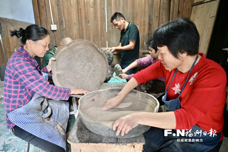 守成還是創新？藝術還是實用？脫胎漆器的“守”與“變”
