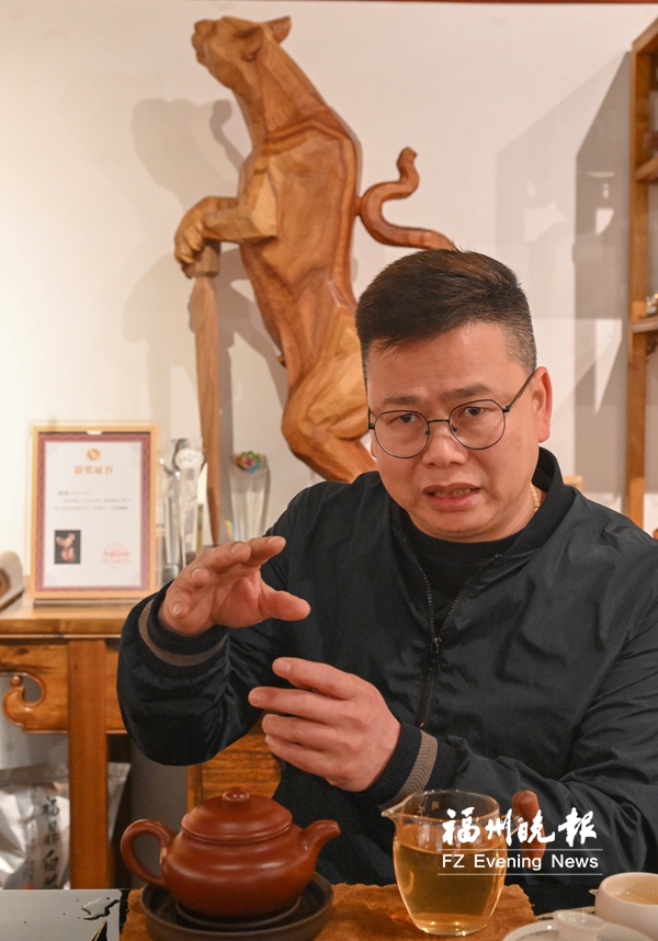 余春洲：木雕界“豹王”