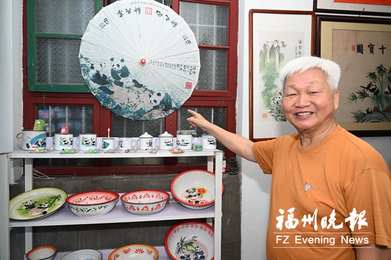 福州七旬老人家中辦展：滿屋皆是“非遺”品 件件都有“大熊貓”