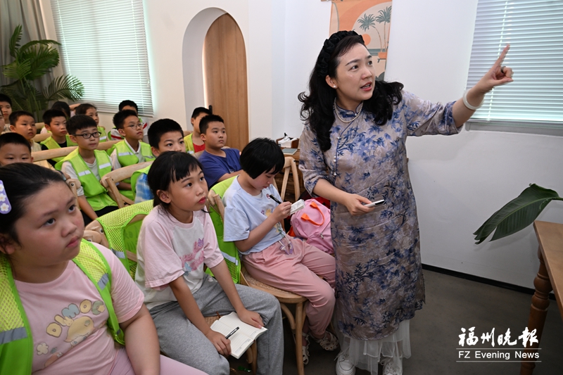 福州晚報寫作訓練營走進鼓嶺：百年情緣代代傳 鼓嶺之行收獲大