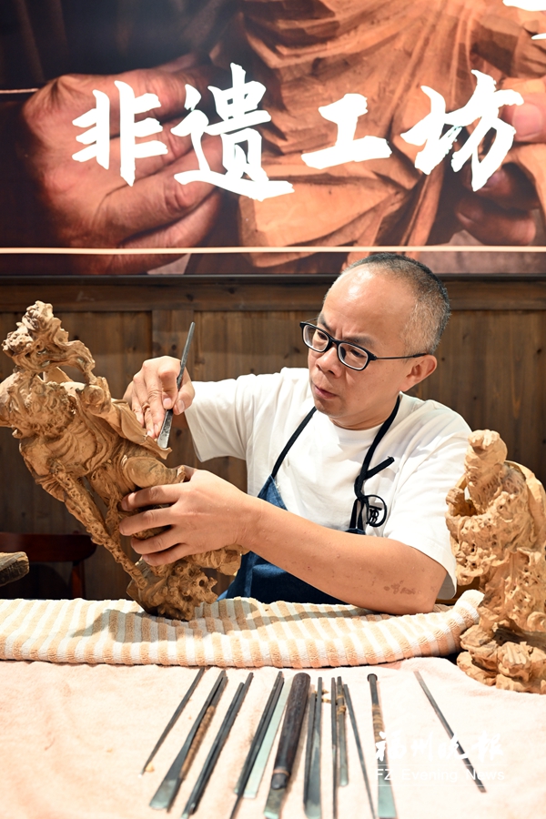 葉國強：讓木雕跨界玩“混搭”