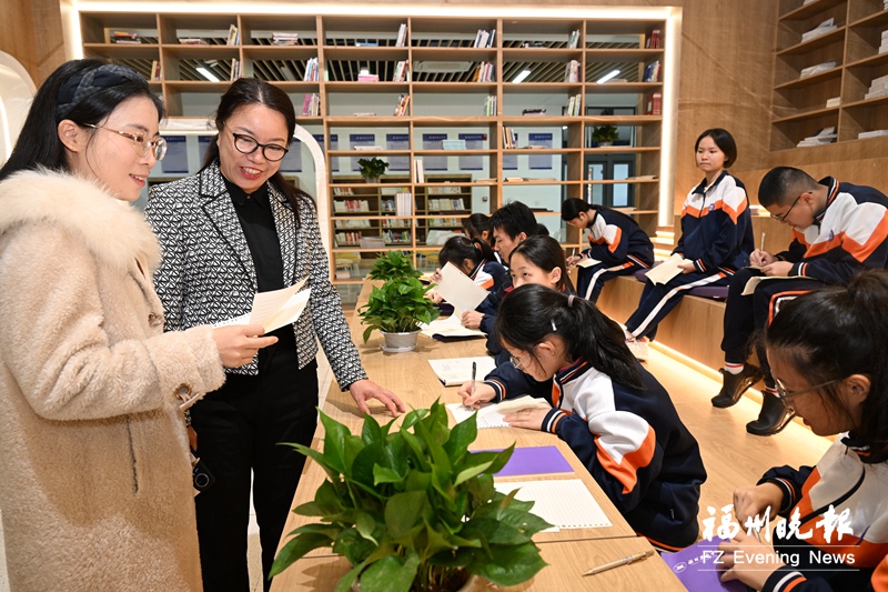 “書香榕城——福州校園詩歌漂流活動”首發(fā)儀式舉行