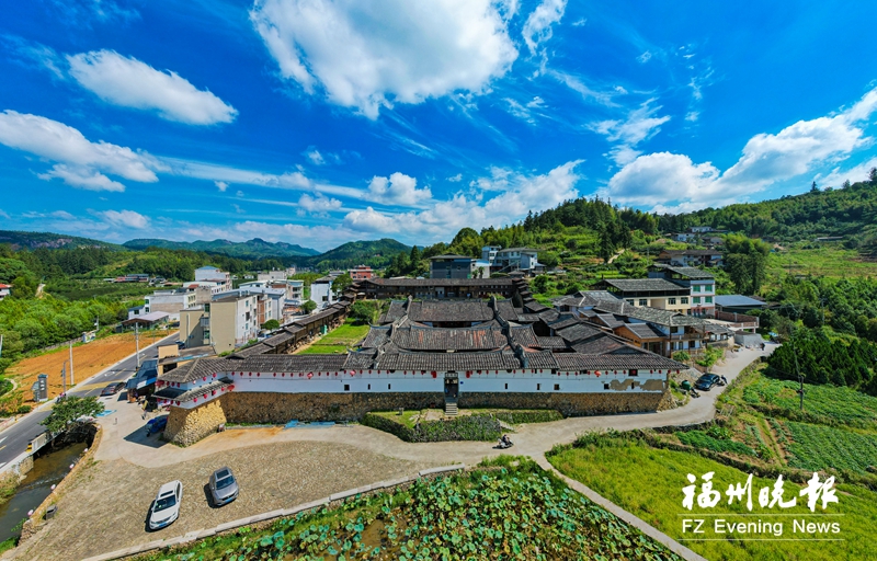 政協(xié)委員建言古厝活化利用 讓每一座福州古厝煥發(fā)光彩