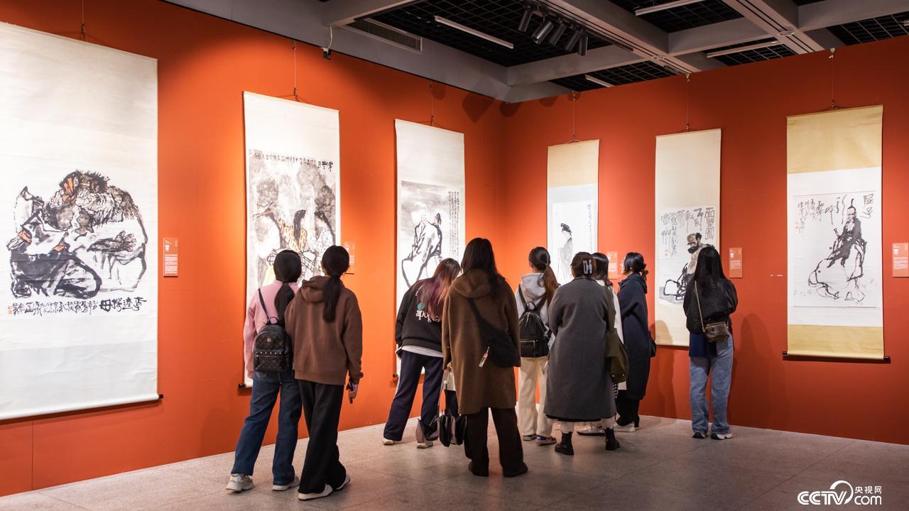 “情申申·映像——林俊龍、李淑華、林任菁藝術之家中國畫作品展”在福州開展