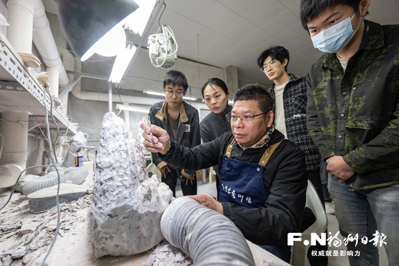 左海會客廳｜陳禮忠：掌石上春秋 握刀下乾坤